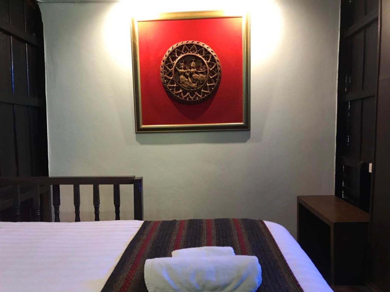 Baan Khun Krub Hotel Chiang Mai Exterior foto