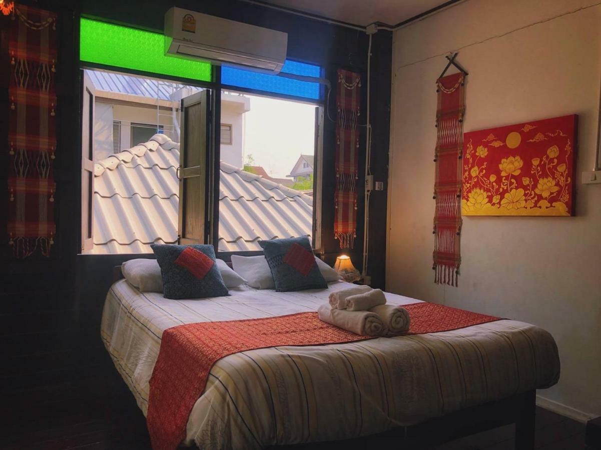Baan Khun Krub Hotel Chiang Mai Exterior foto